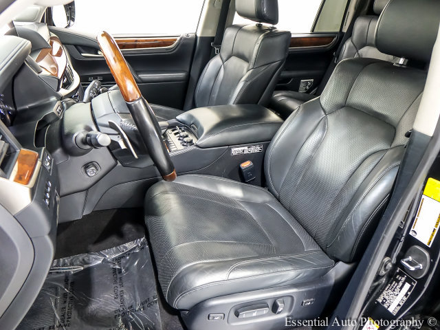 Used 2019 Lexus LX 570 4WD image 9