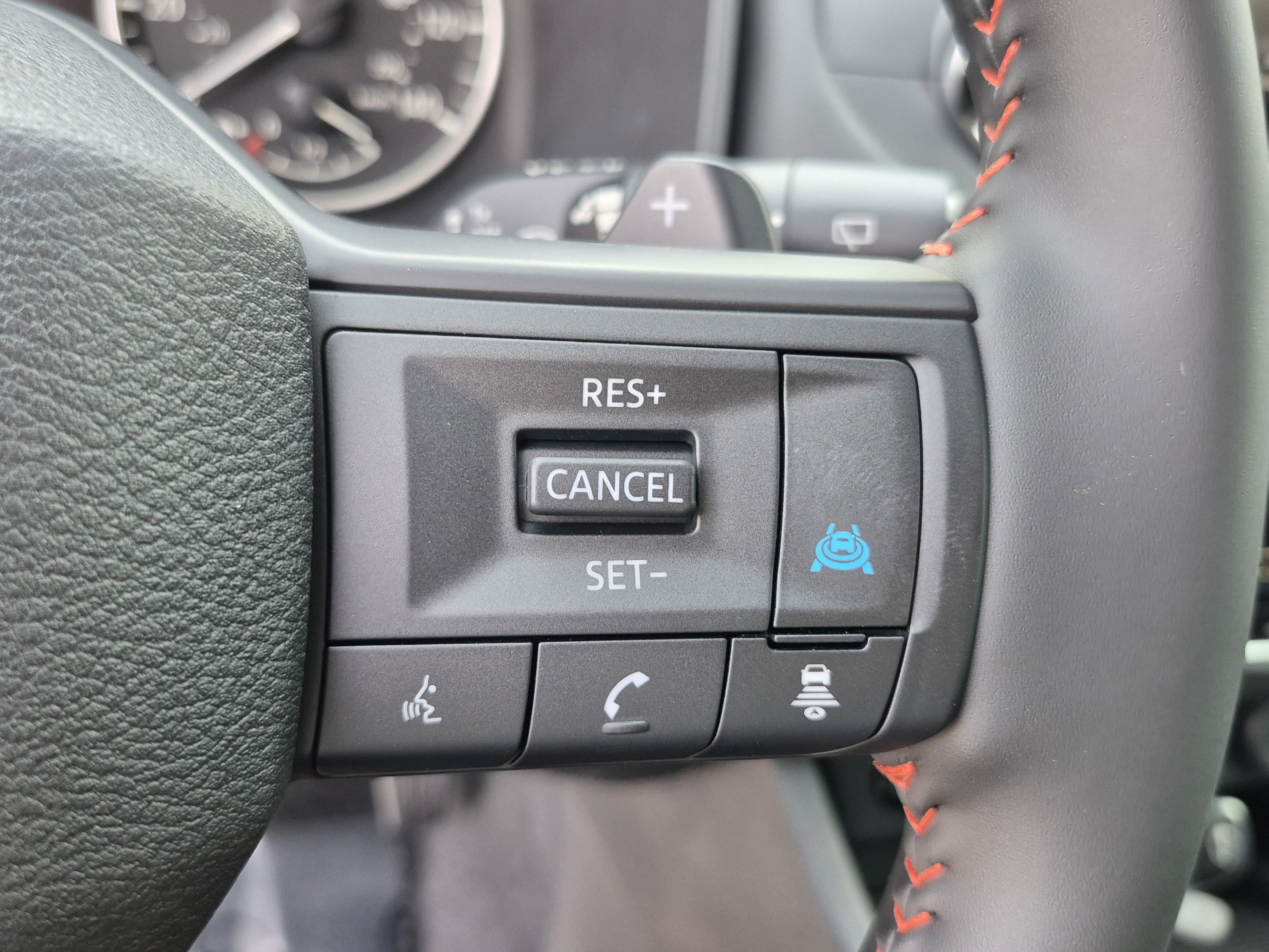 New 2026 Nissan Rogue SV AWD/4WD image 32