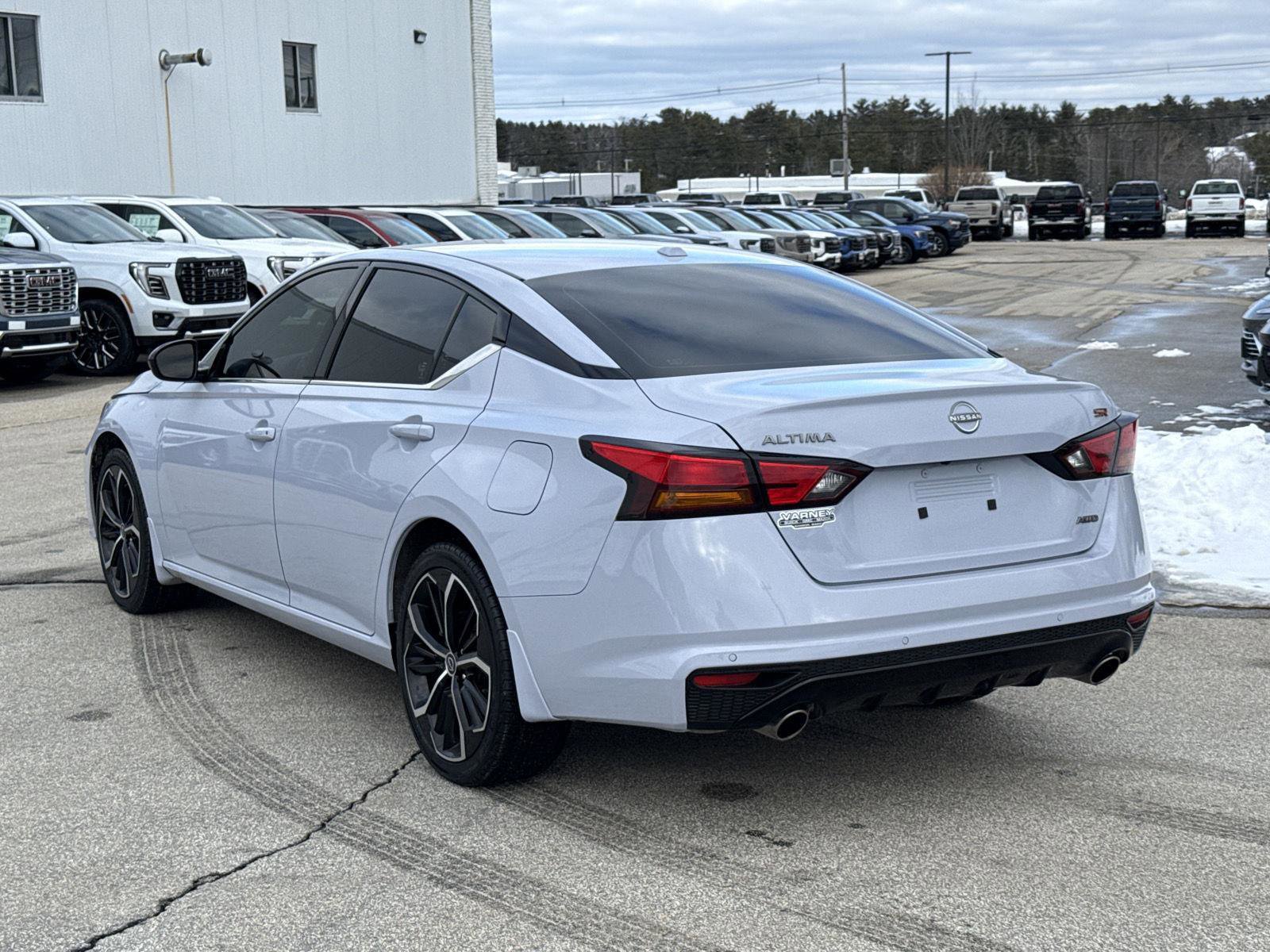 Used 2024 Nissan Altima 2.5 SR w/ SR Premium Package image 5