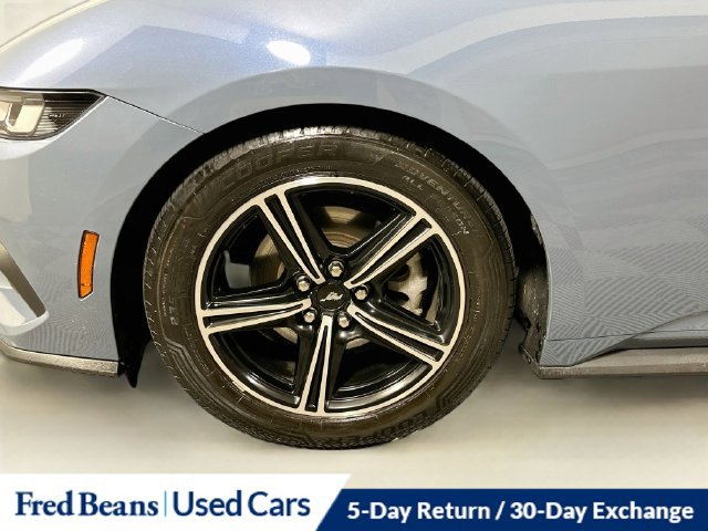 Used 2024 Ford Mustang Coupe RWD image 32