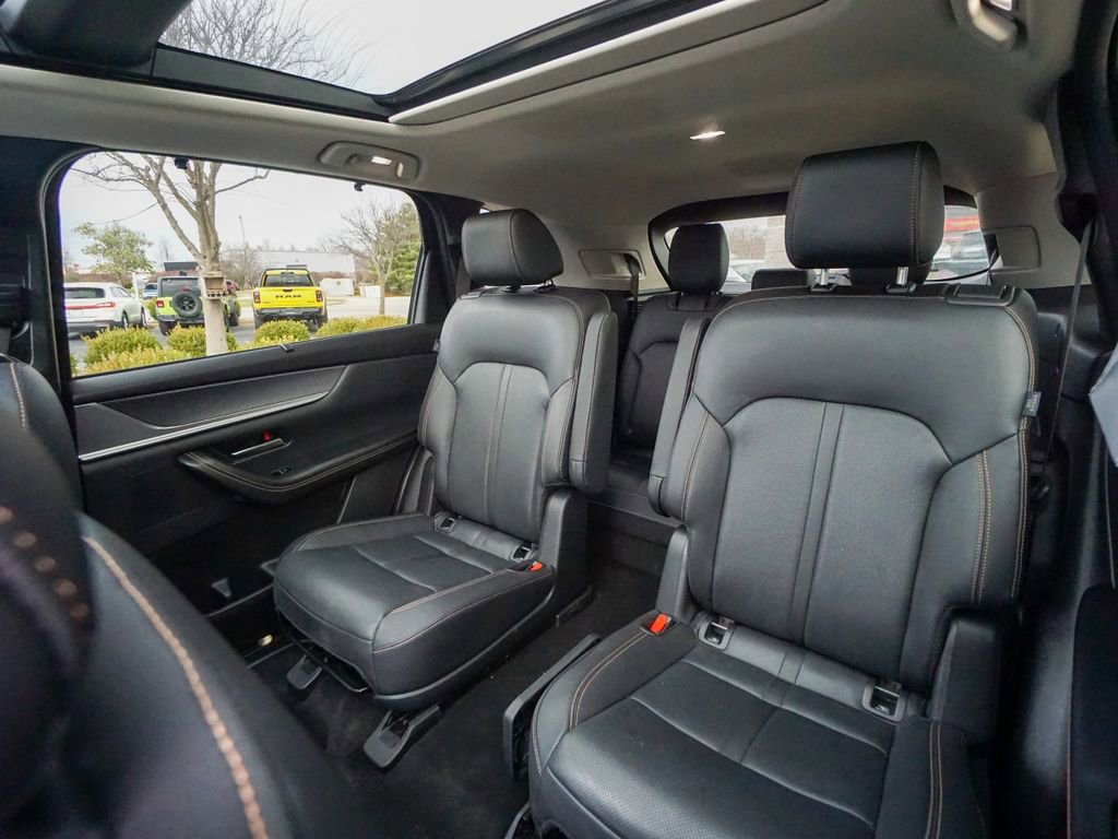 Used 2024 MAZDA CX-90 3.3 Turbo w/ Premium Package image 35