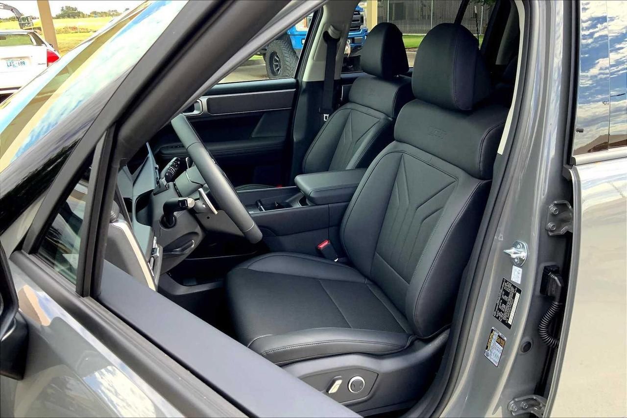 New 2026 Hyundai Santa Fe XRT image 7