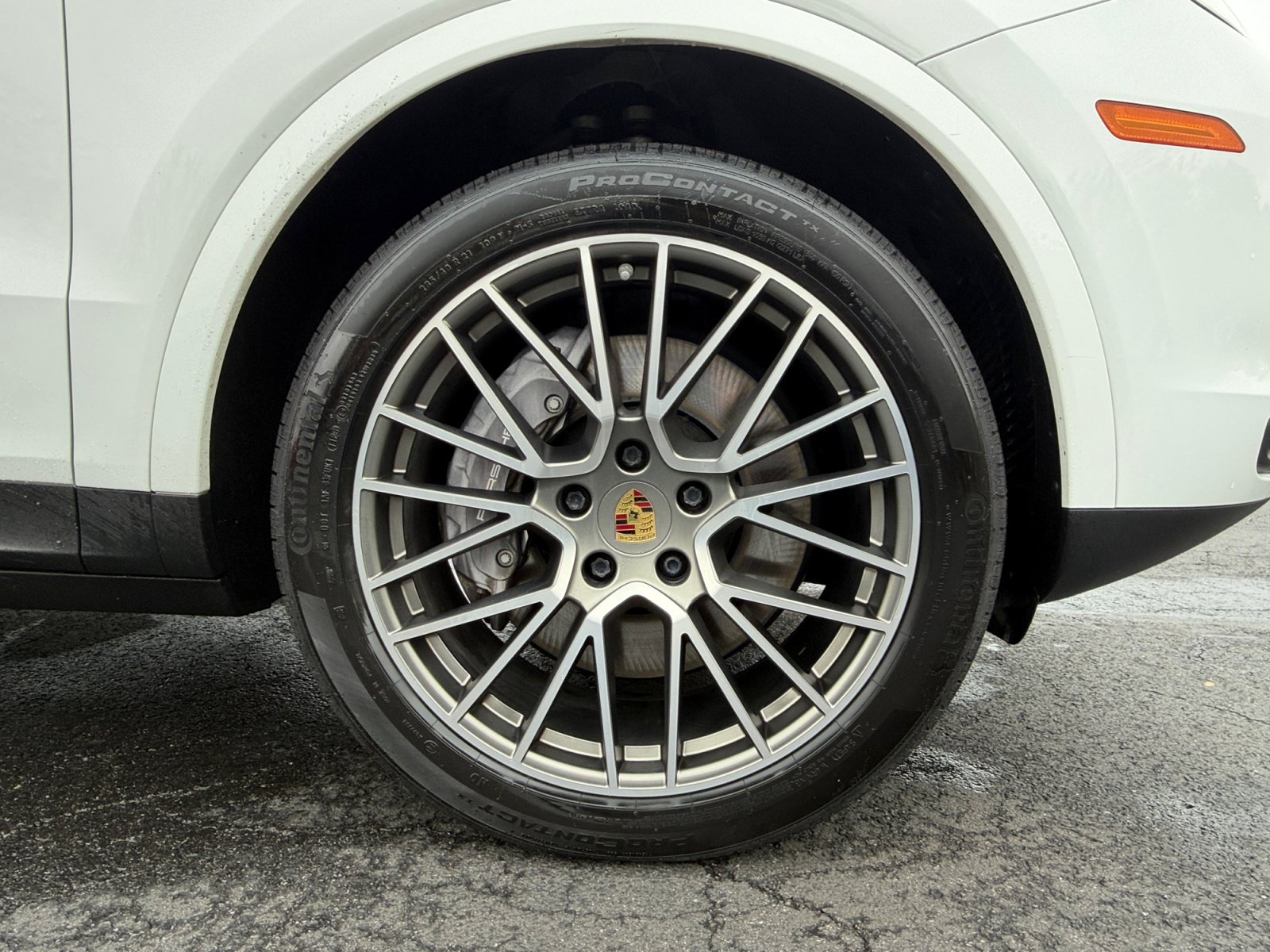Used 2022 Porsche Cayenne Platinum Edition AWD/4WD image 8
