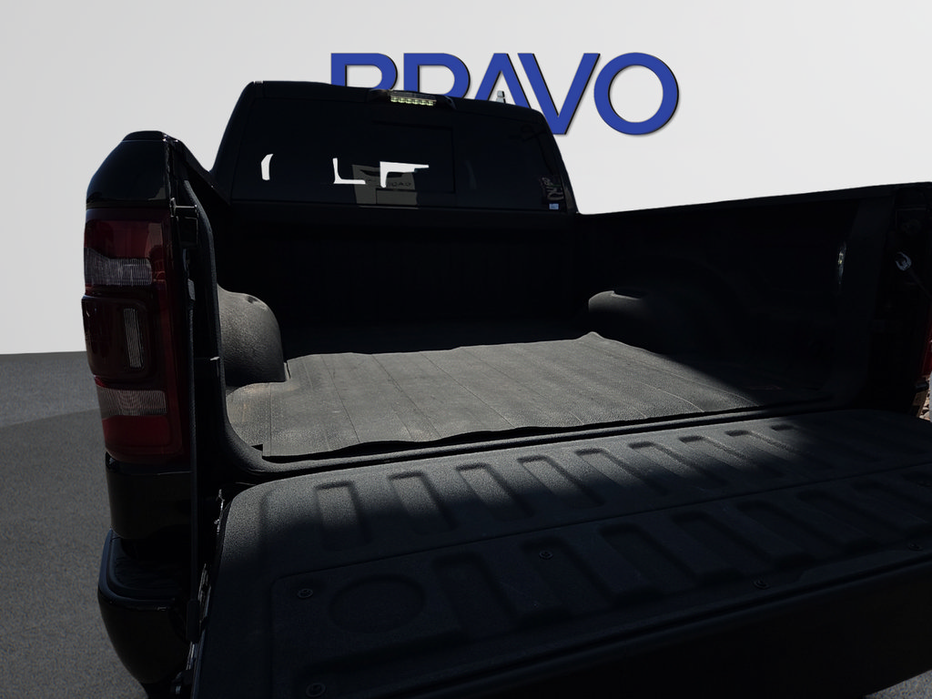 Used 2023 RAM 1500 Limited AWD/4WD image 10
