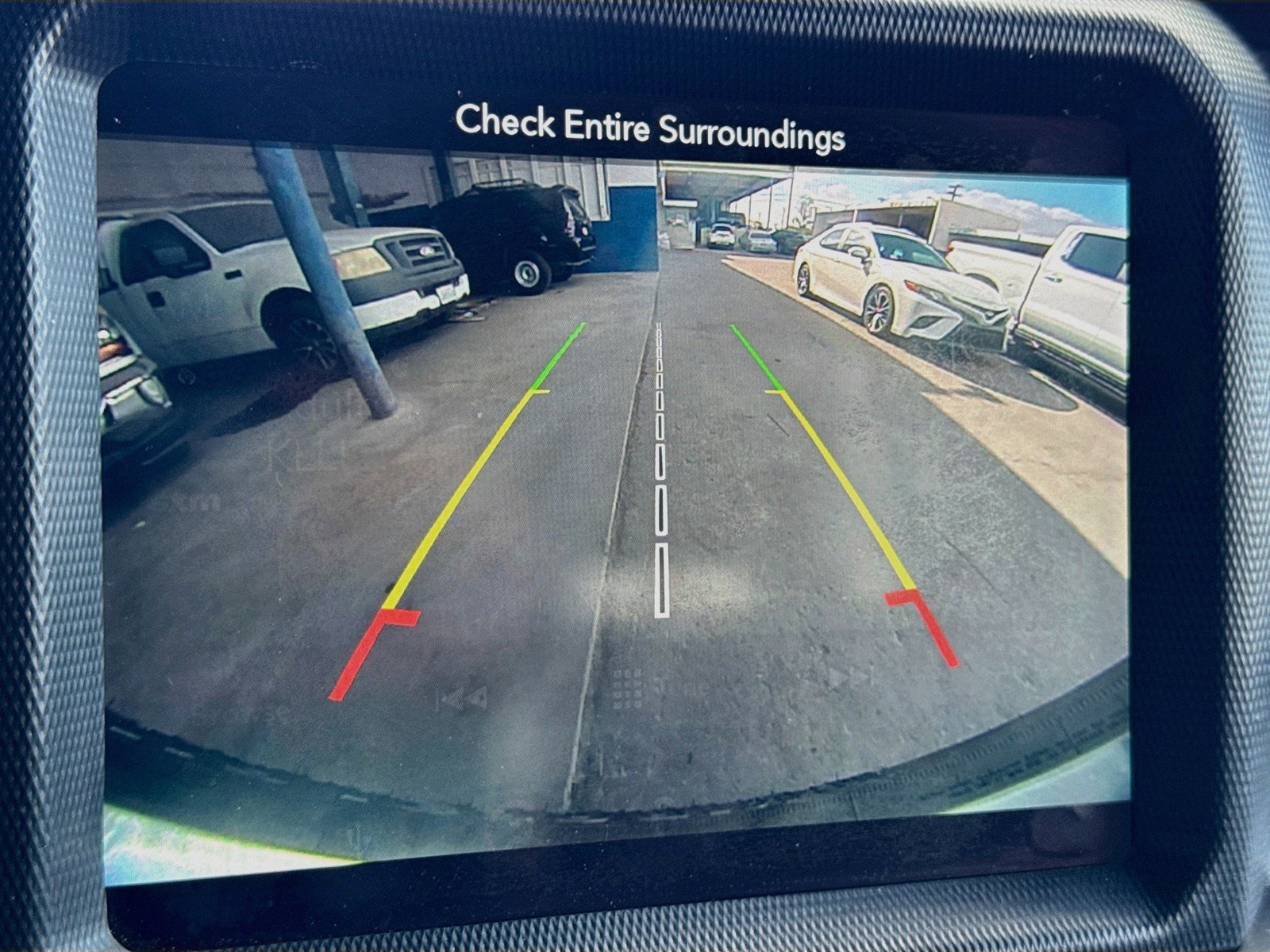 Used 2019 Jeep Wrangler Unlimited Sahara AWD/4WD image 10