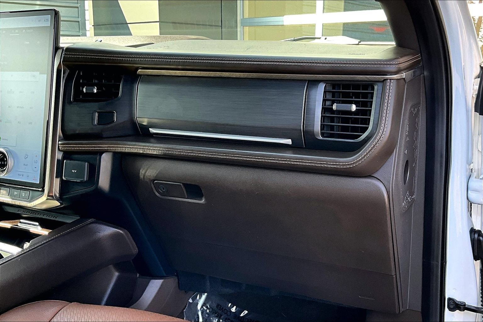 Used 2024 Ford Expedition Max King Ranch AWD/4WD image 16