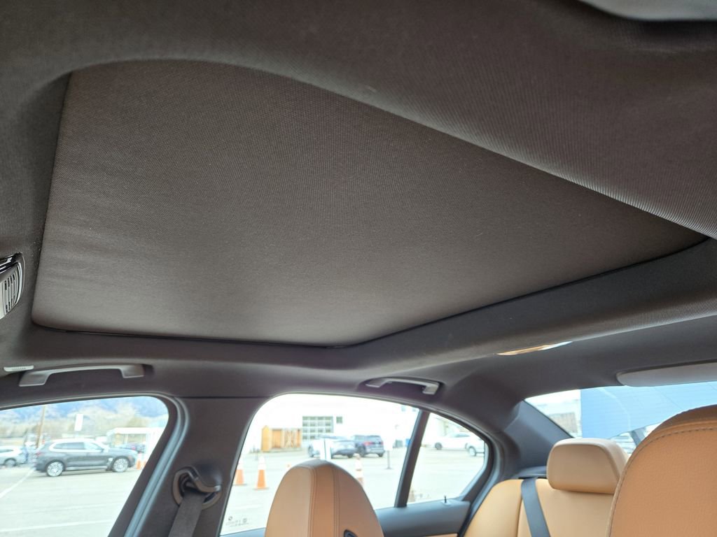 Certified 2025 BMW 330i xDrive 330i xDrive w/ Premium Package image 27