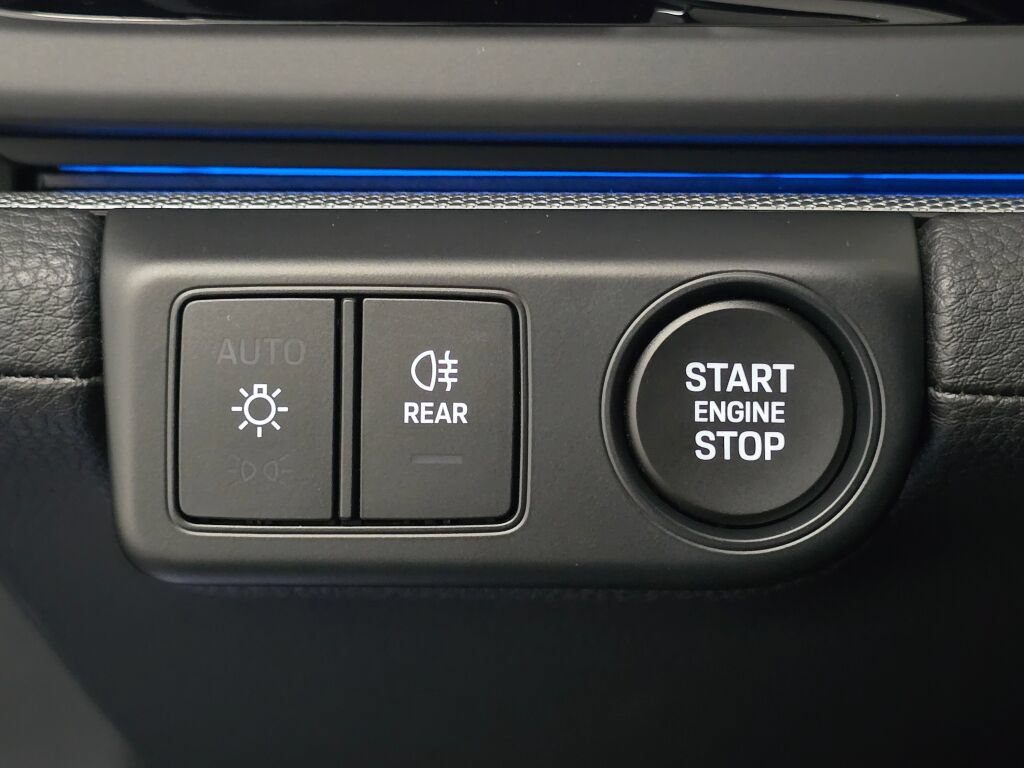 New 2026 Porsche Panamera 4 AWD/4WD image 37