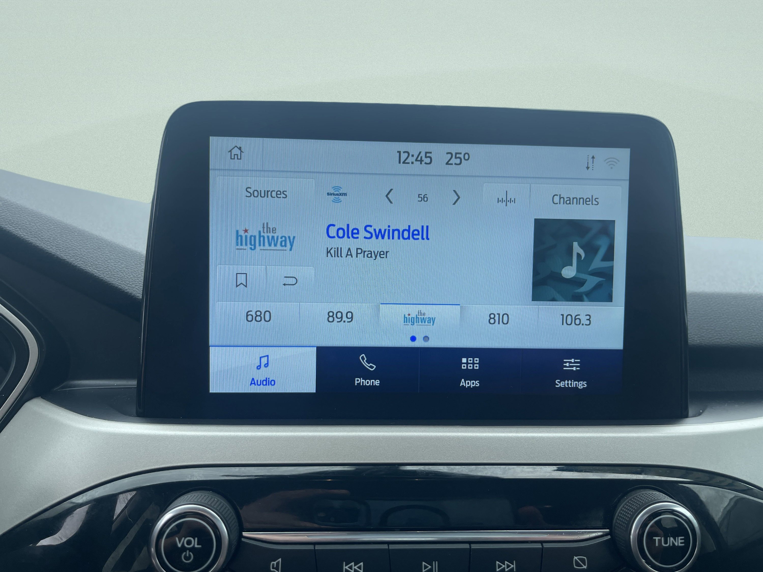 Used 2022 Ford Escape SE image 15