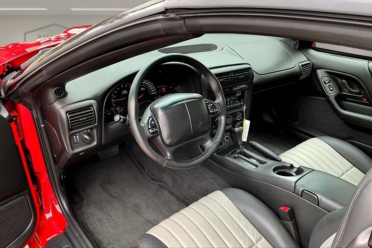 Used 2002 Chevrolet Camaro Z28 w/ SS Performance/Appearance Pkg RWD image 18
