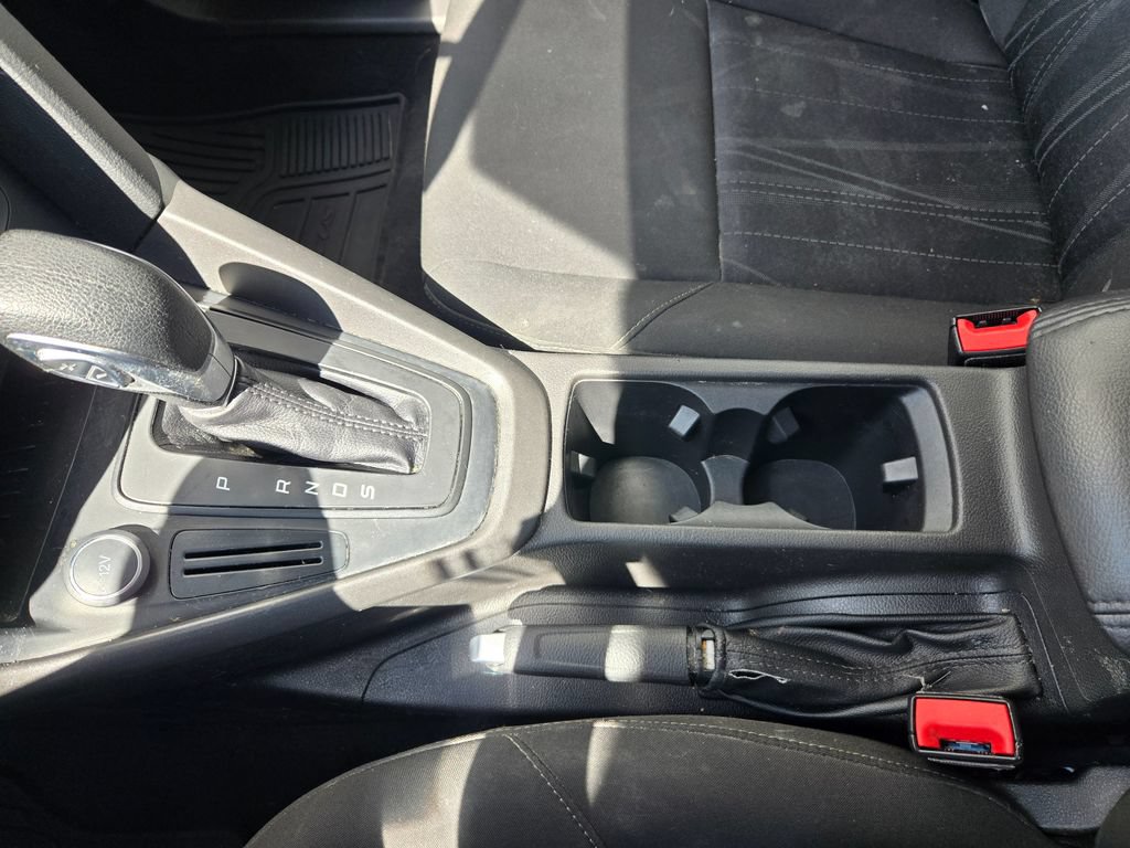 Used 2017 Ford Focus SEL FWD image 27