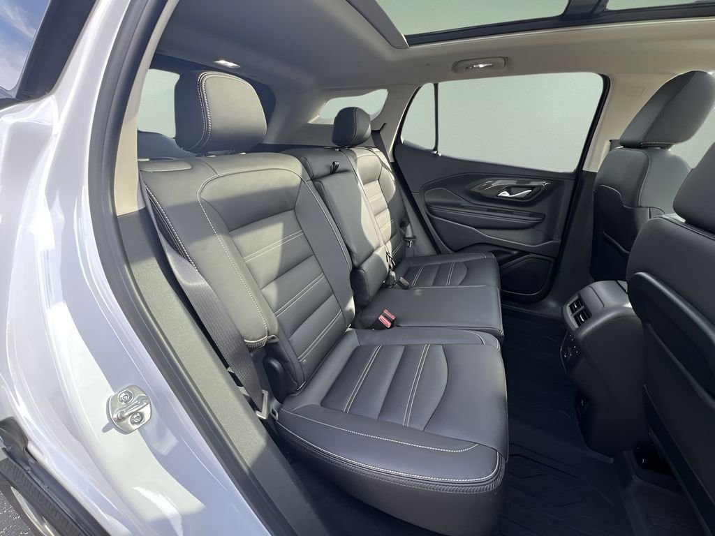 Certified 2024 GMC Terrain Denali w/ Denali Premium Package image 28