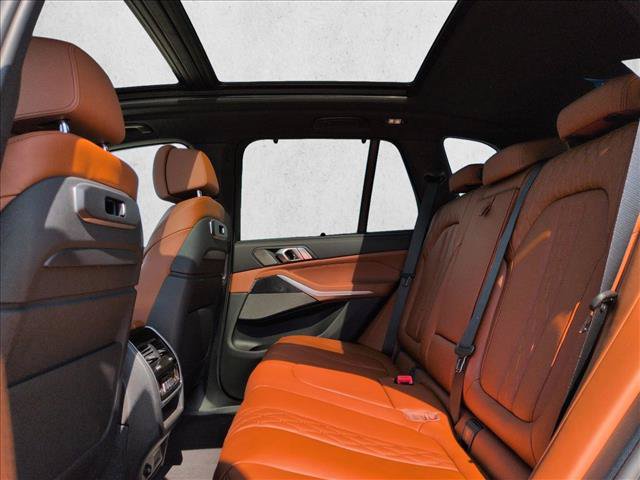 Used 2026 BMW X5 M60i AWD/4WD image 16
