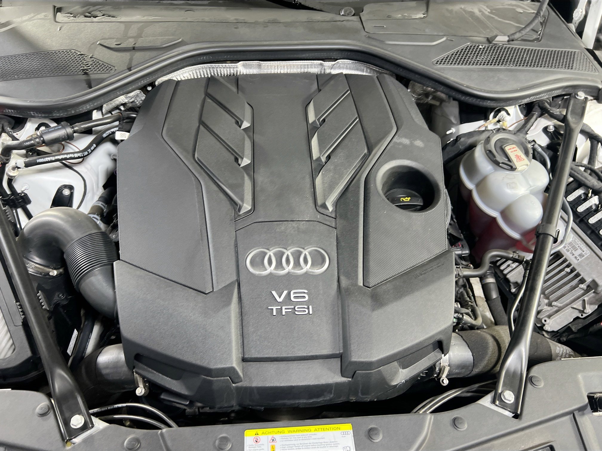 Used 2021 Audi A8 L 3.0T w/ Executive Plus Package AWD/4WD image 32