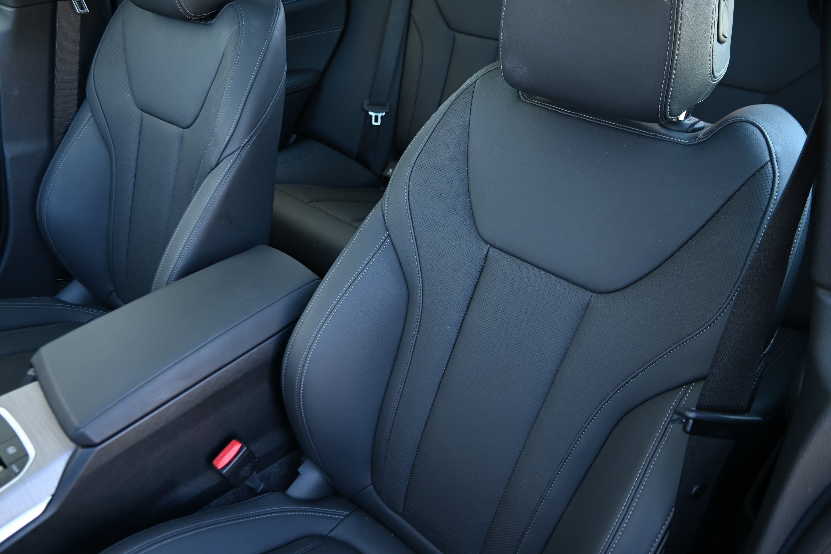 Certified 2025 BMW i4 eDrive40 RWD image 12