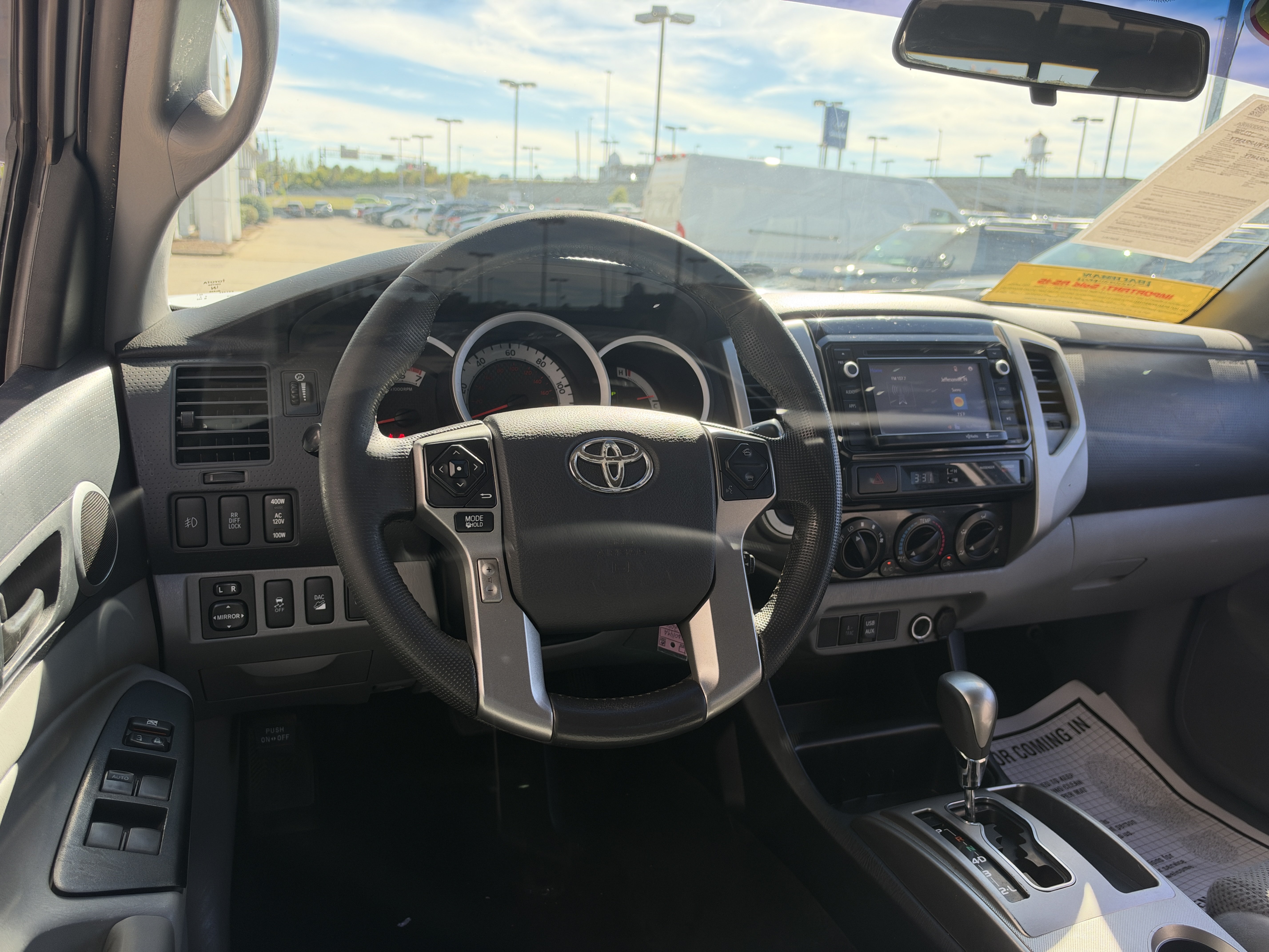 Used 2014 Toyota Tacoma 4x4 Double Cab w/ TRD Off-Road Package image 26
