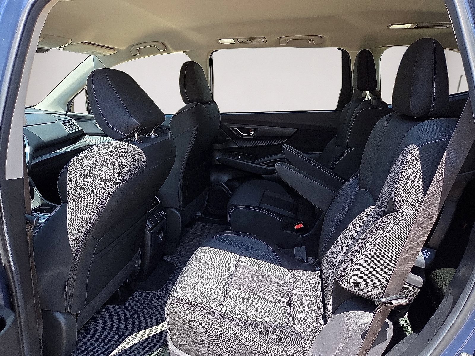 Used 2025 Subaru Ascent Premium AWD/4WD image 18