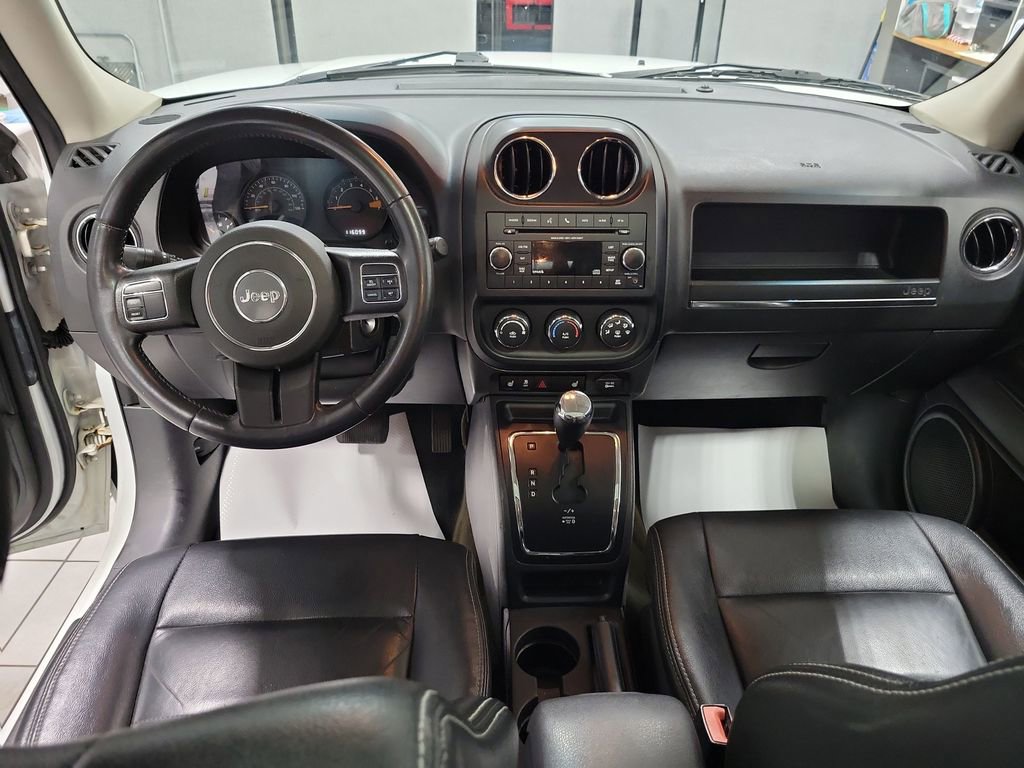 Used 2017 Jeep Patriot High Altitude image 28