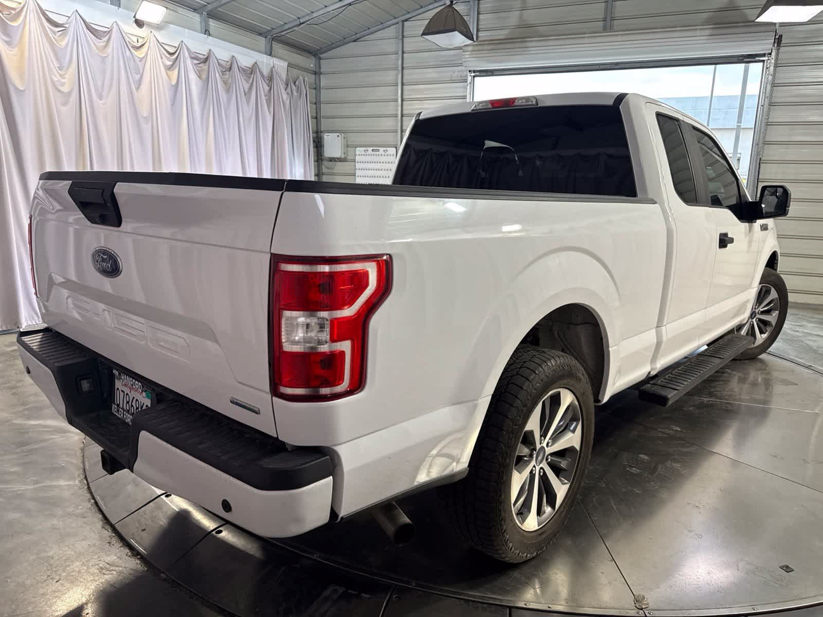 Used 2018 Ford F150 XL w/ Equipment Group 101A Mid RWD image 4