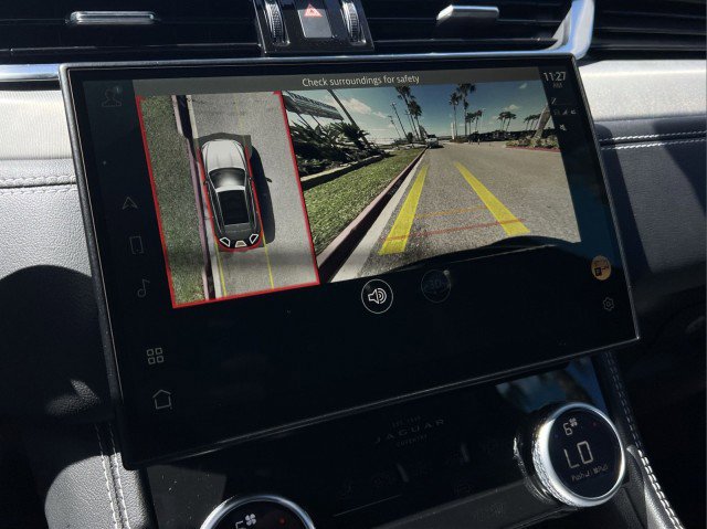 Used 2025 Jaguar F-PACE R-Dynamic S image 28