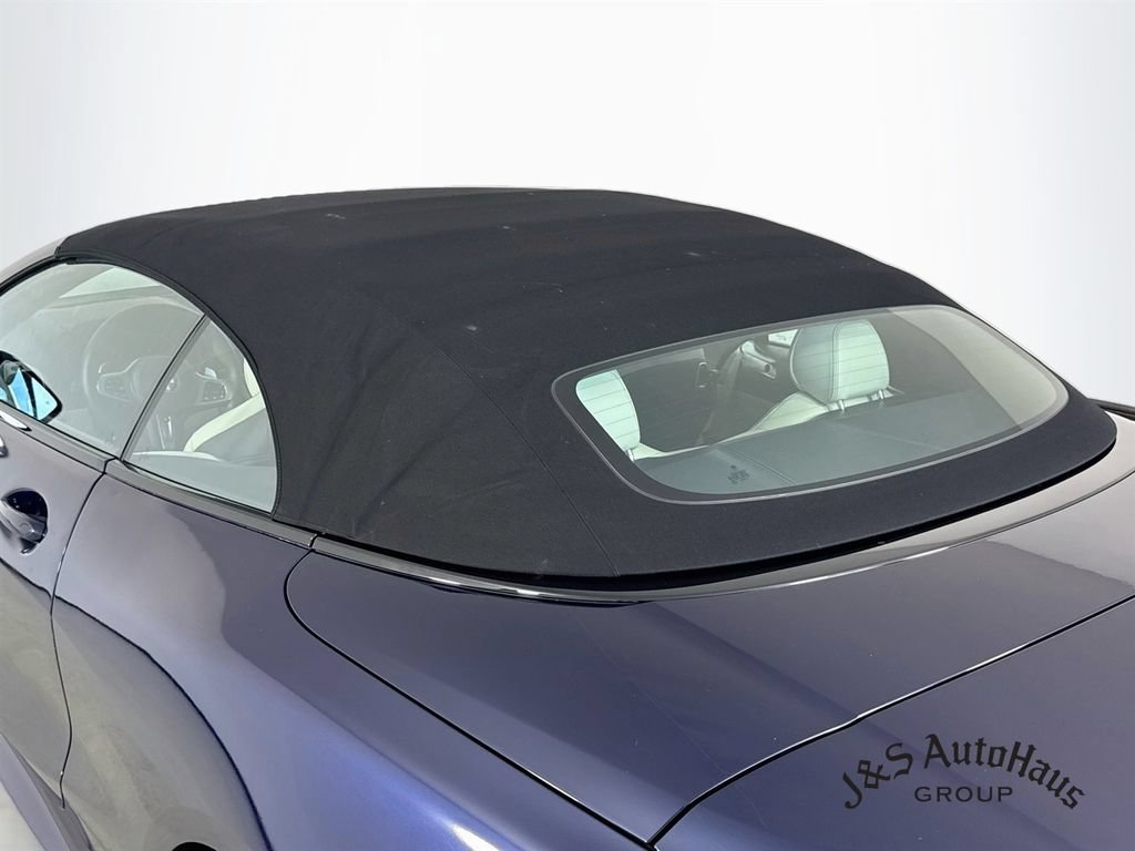 Used 2022 BMW 840i Convertible RWD image 16