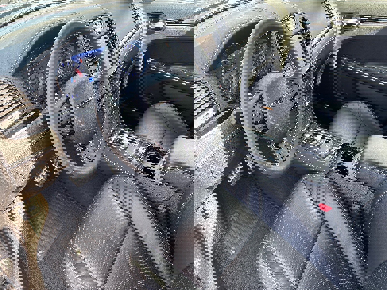 Used 2023 Chrysler 300 C image 21