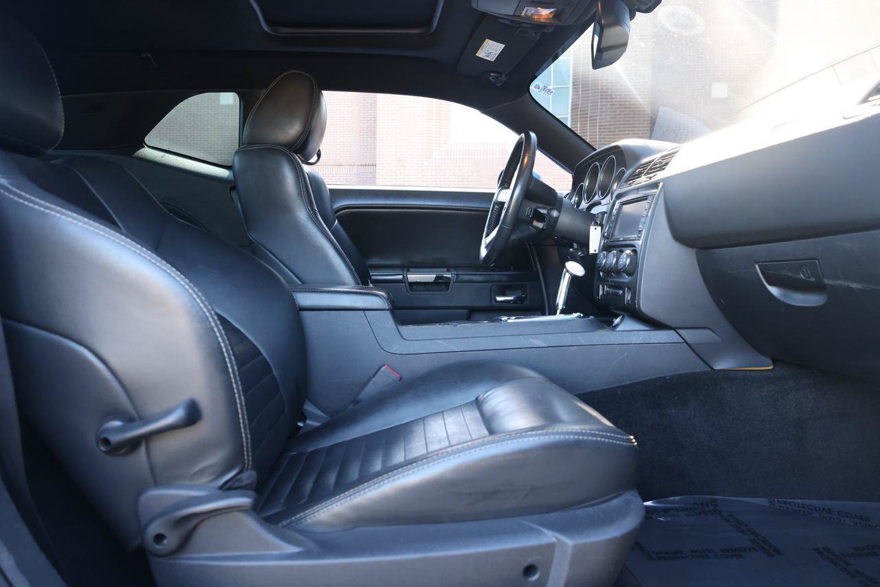 Used 2010 Dodge Challenger R/T RWD image 31