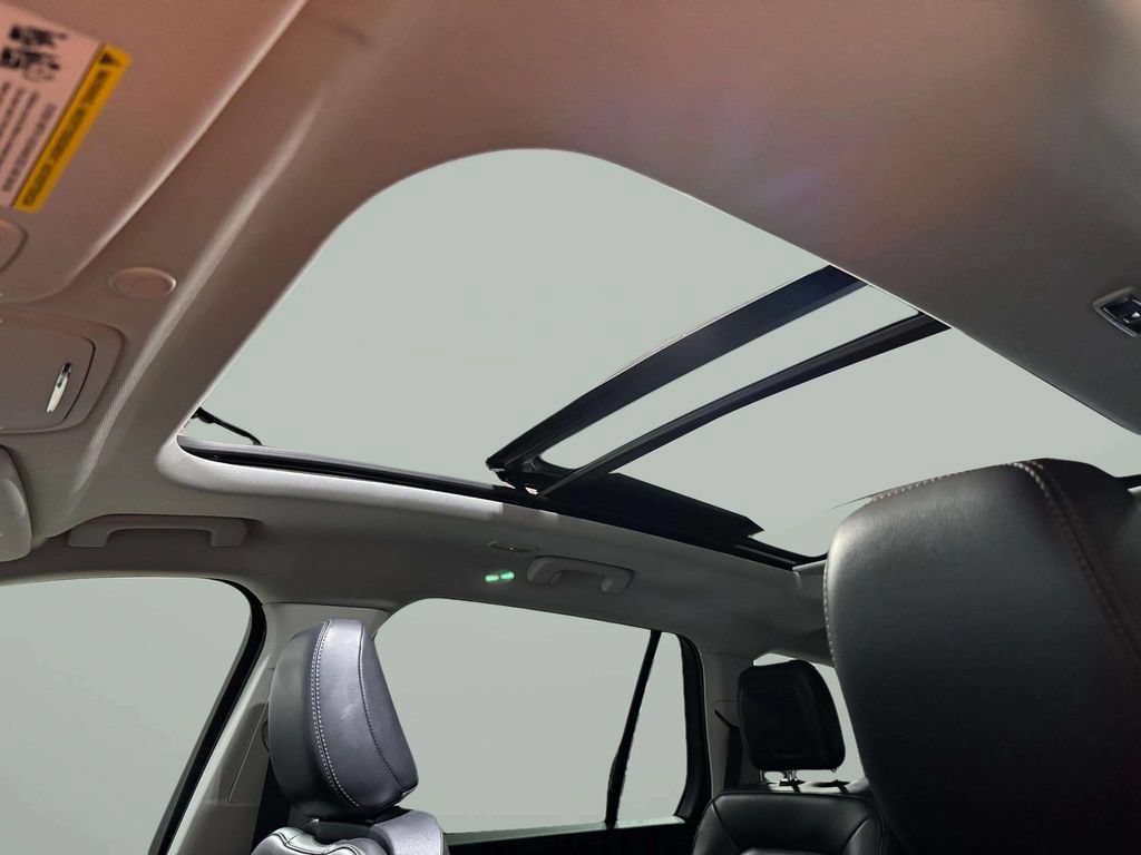 Certified 2025 Lincoln Aviator AWD image 14