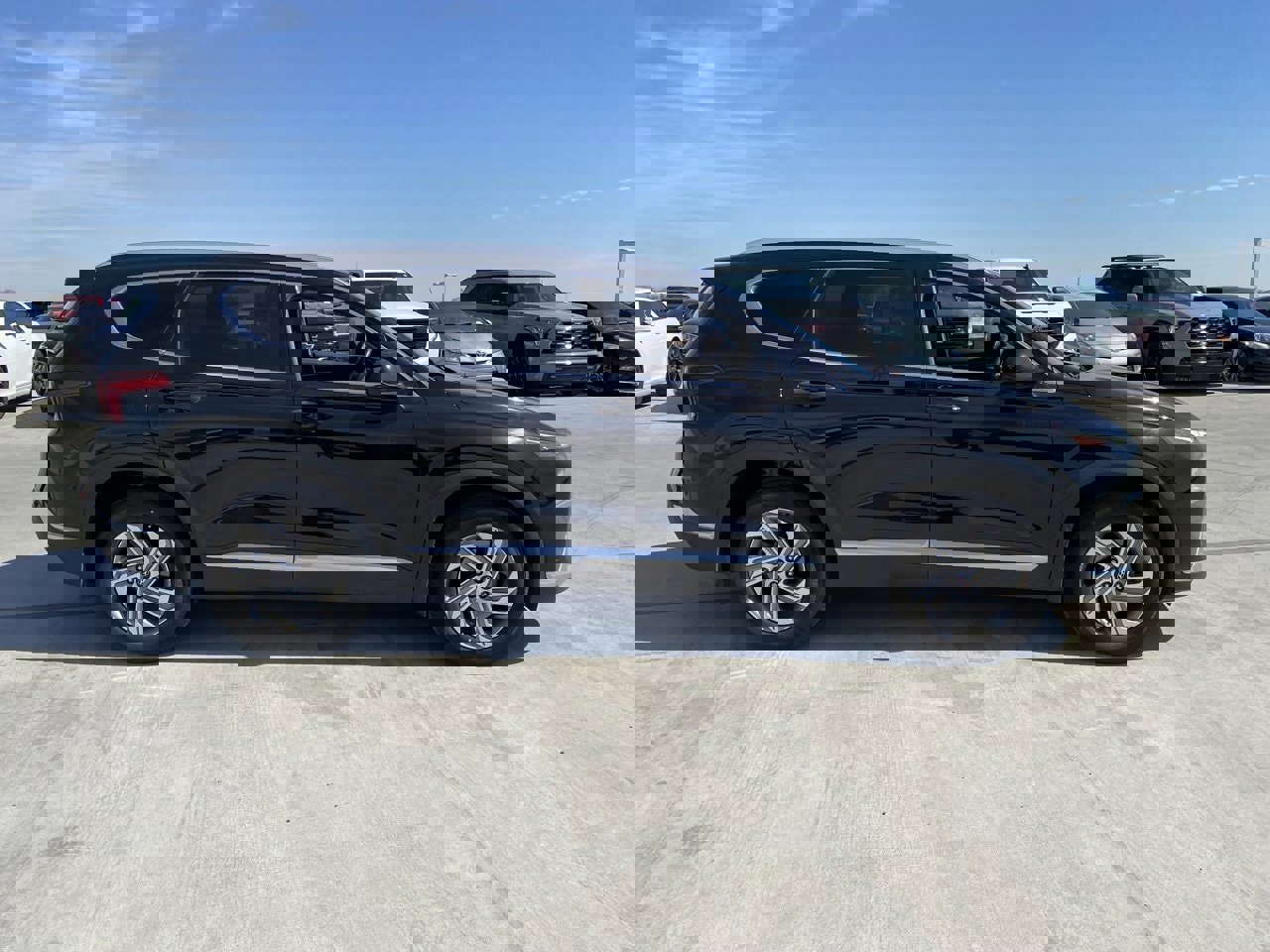 Used 2022 Hyundai Santa Fe SEL image 3