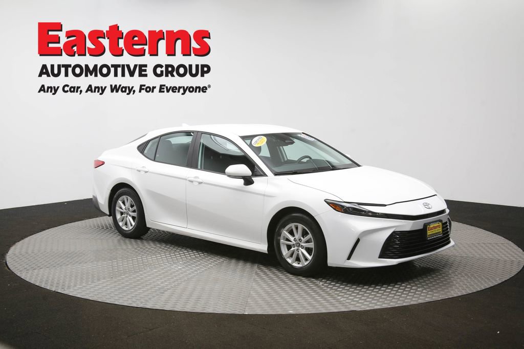 Used 2025 Toyota Camry LE image 49