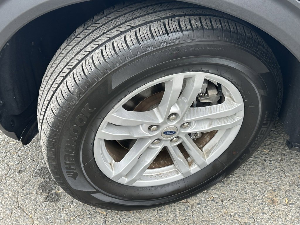 Used 2024 Ford Explorer XLT w/ Equipment Group 202A image 36