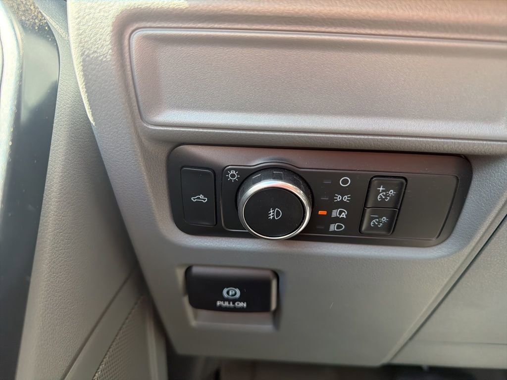 Used 2022 Ford F150 XL w/ Equipment Group 101A High RWD image 14