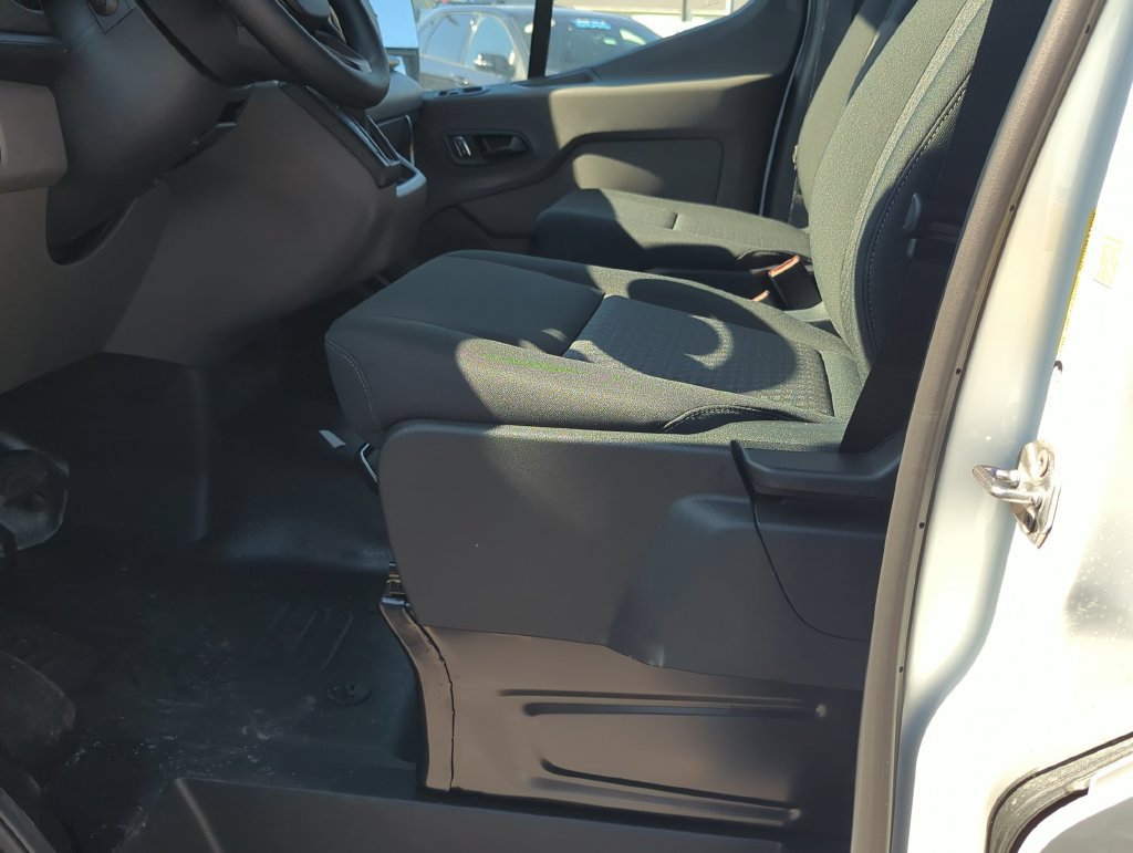 New 2027 Ford Transit 250 148 Medium Roof RWD image 6