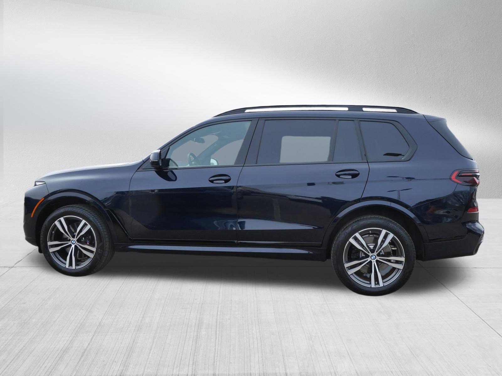 Used 2026 BMW X7 xDrive40i image 2