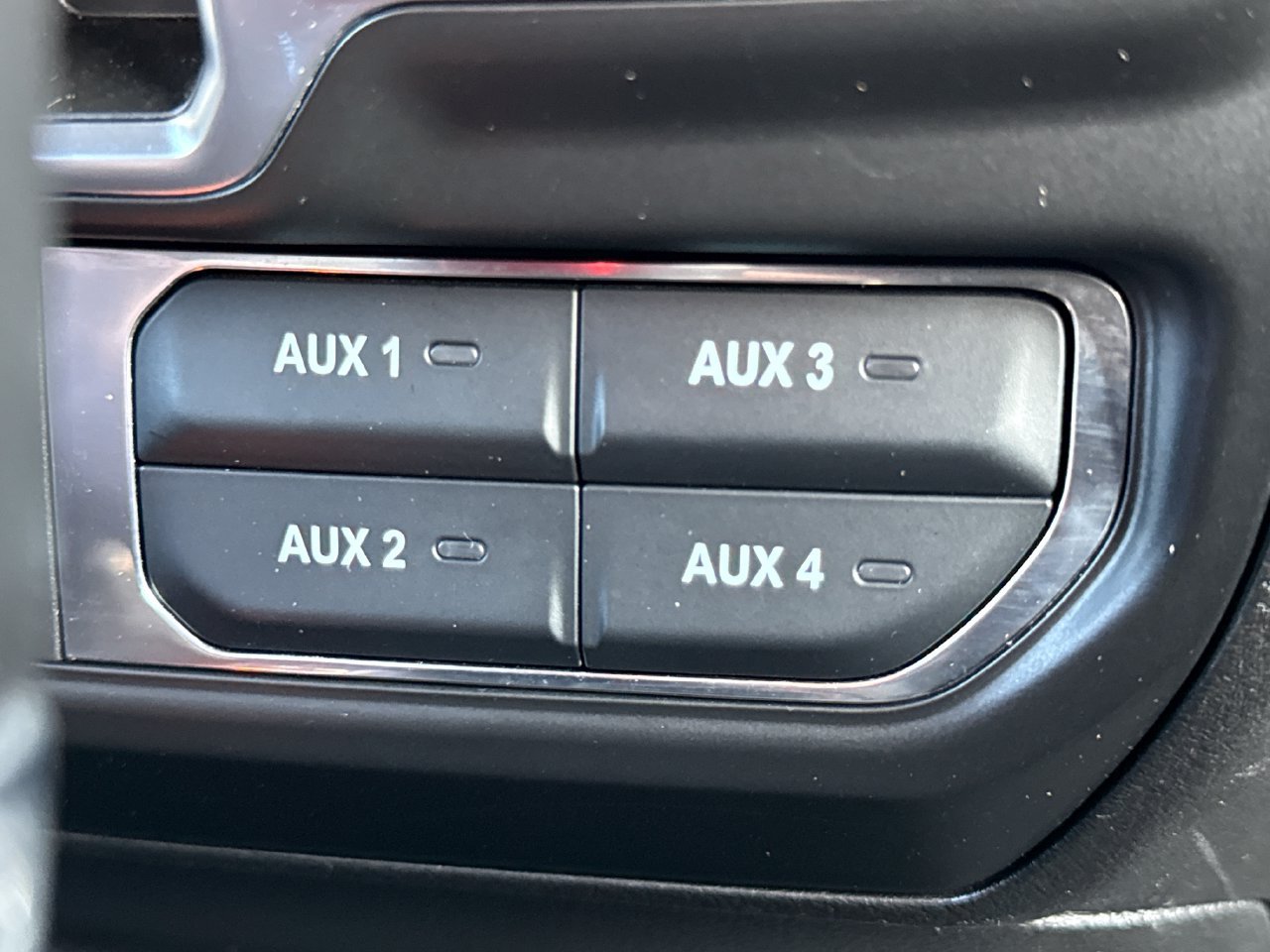Certified 2025 Jeep Wrangler Unlimited Sahara AWD/4WD image 29