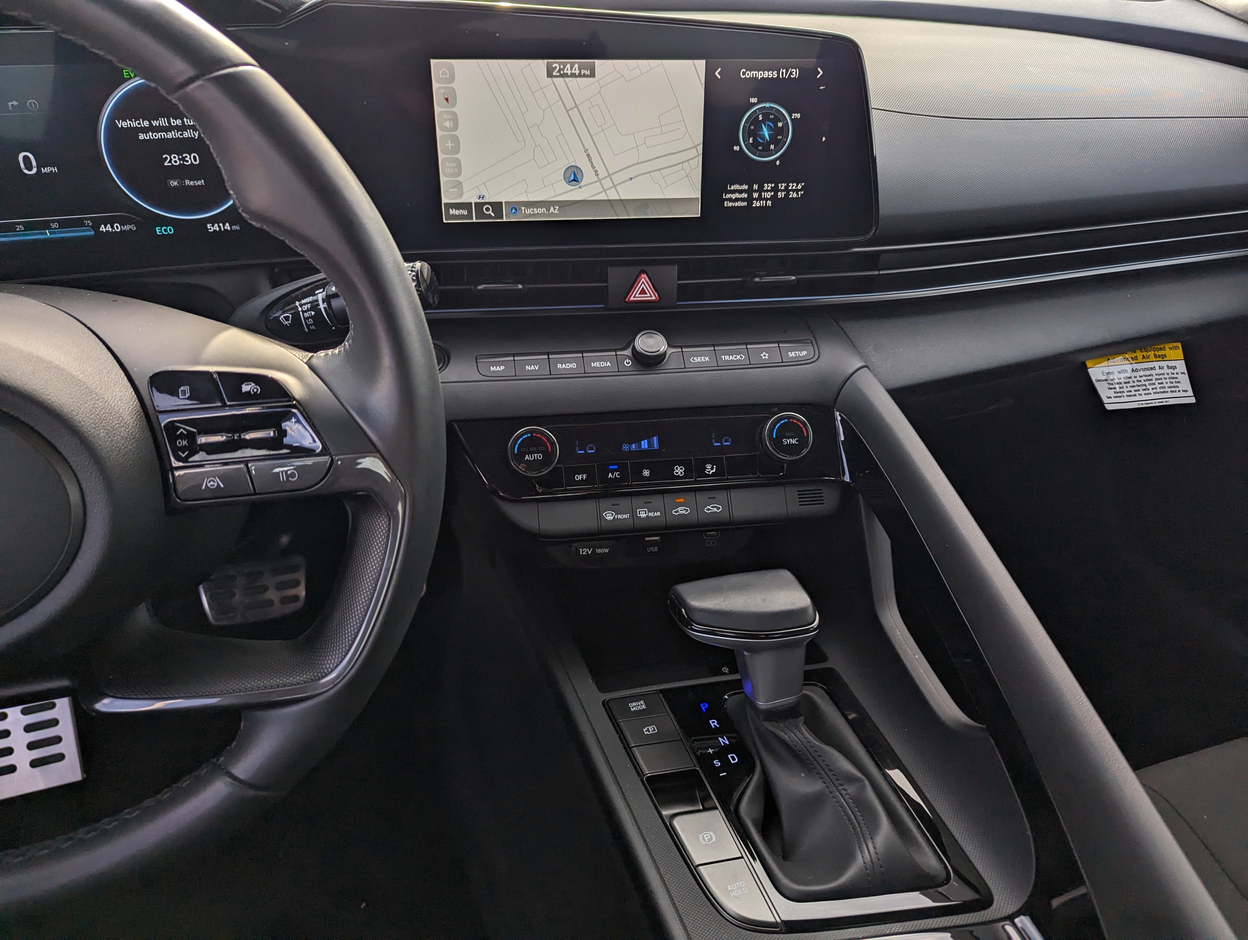 Certified 2025 Hyundai Elantra SEL image 10