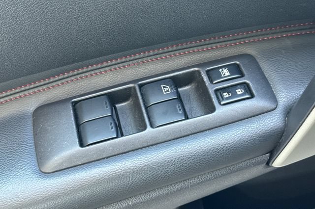 Used 2013 Nissan Rogue SL FWD image 12