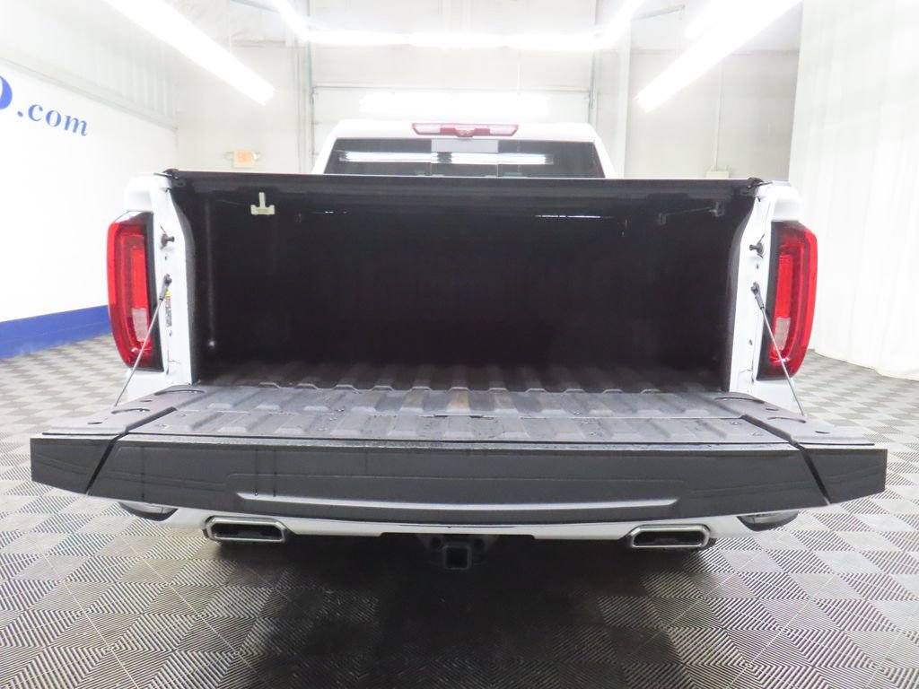Used 2023 GMC Sierra 1500 AT4 w/ Technology Package AWD/4WD image 50