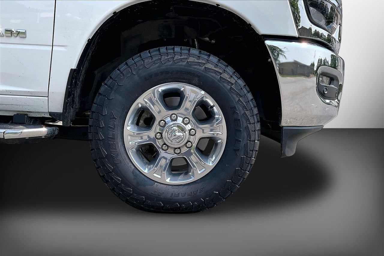 Used 2025 RAM 2500 Big Horn AWD/4WD image 34