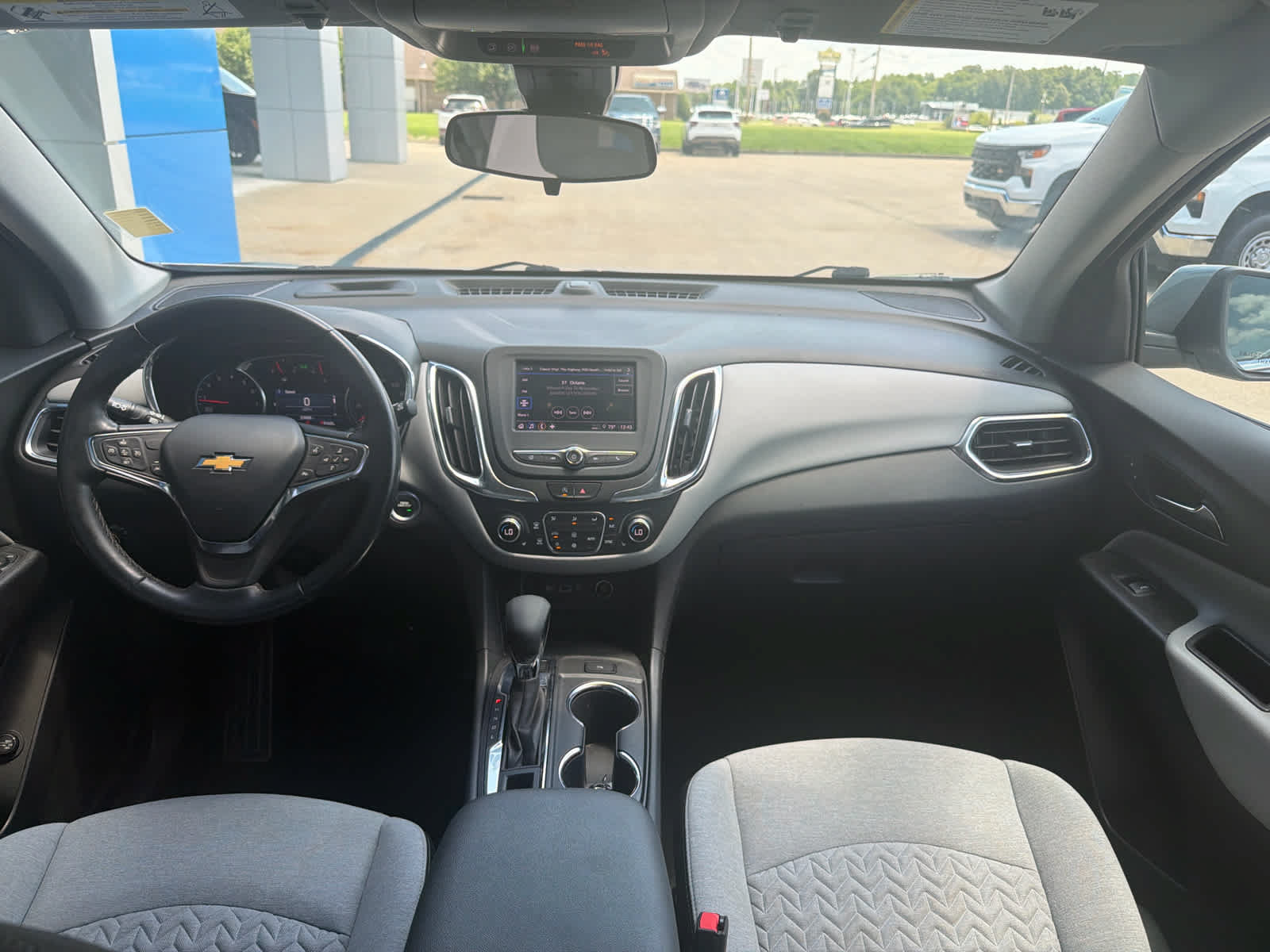 Used 2023 Chevrolet Equinox LT w/ Driver Convenience Package AWD/4WD image 26
