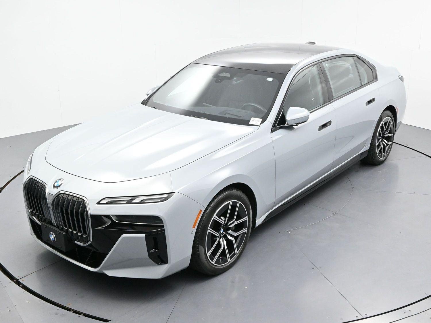 Used 2024 BMW 740i xDrive w/ Premium Package AWD/4WD image 46