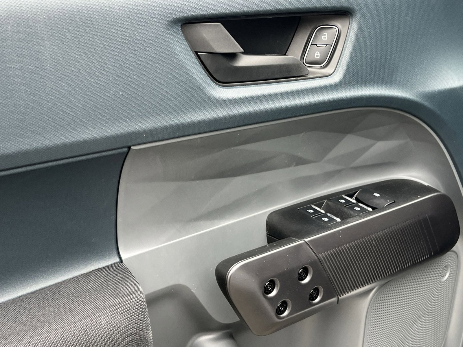 New 2026 Ford Maverick XL image 15