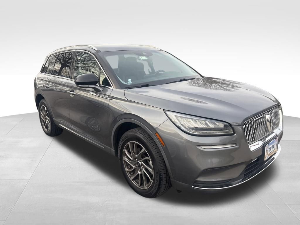 Used 2021 Lincoln Corsair AWD w/ Rear Removable Package Tray image 3