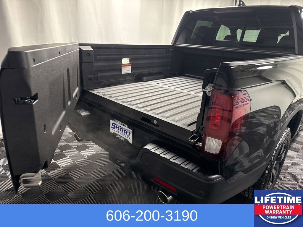 New 2026 Honda Ridgeline Black Edition image 9
