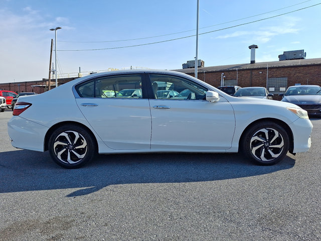 Used 2017 Honda Accord EX-L image 7