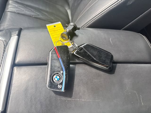 Used 2023 BMW X7 M60i w/ Executive Package image 36