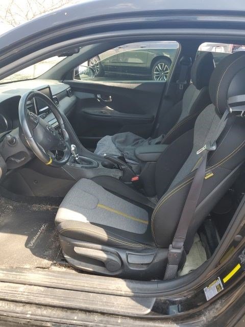 Used 2020 Hyundai Veloster Turbo R-Spec image 7