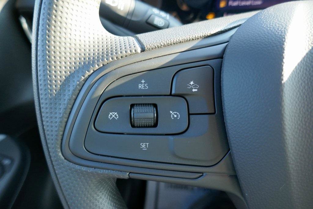 New 2025 Buick Envista Preferred image 15