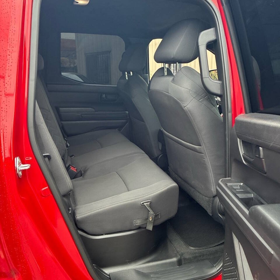 Used 2025 Toyota Tacoma SR5 RWD image 58