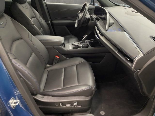 Used 2025 Cadillac XT4 Sport AWD/4WD image 22